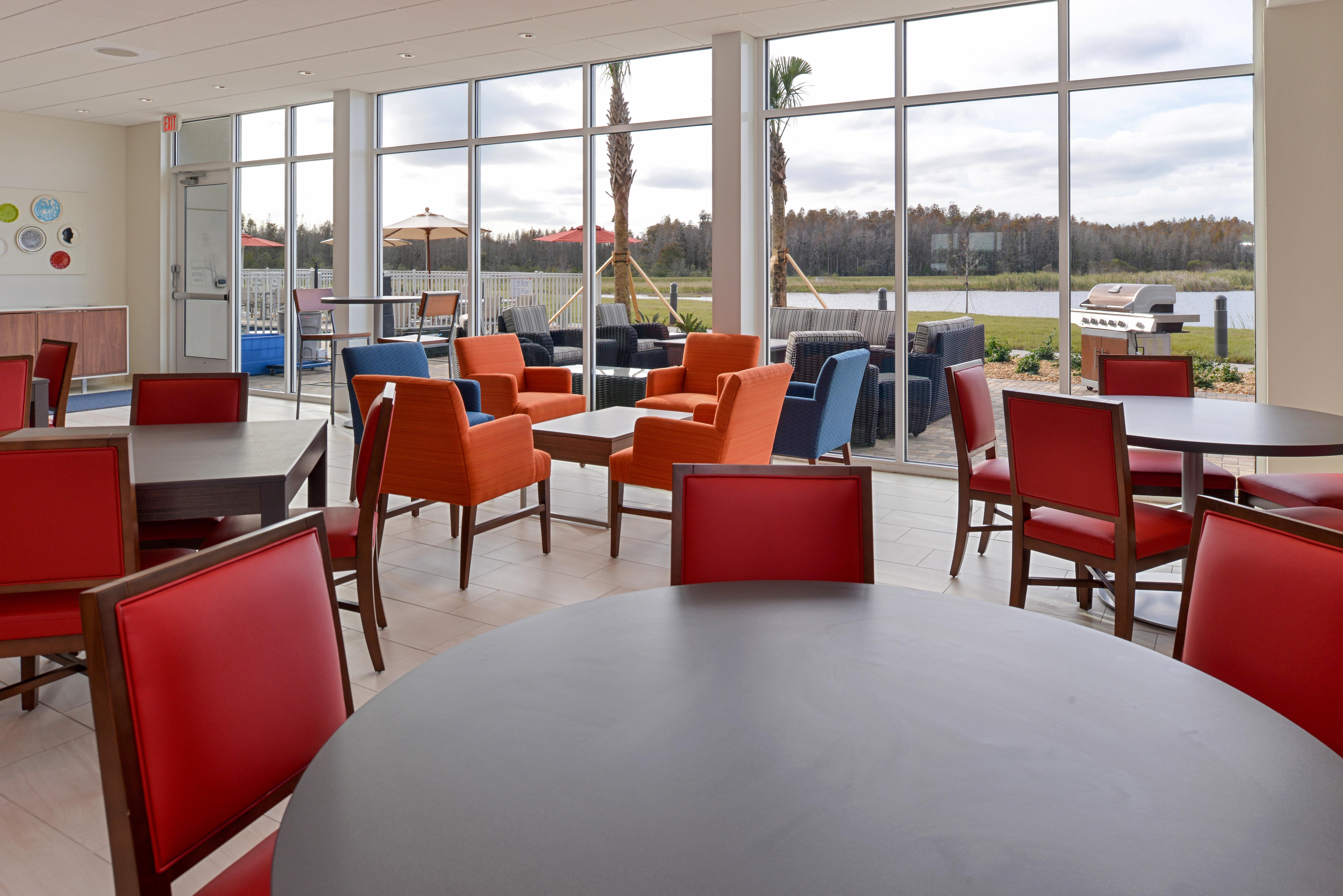 Holiday Inn Express & Suites Trinity By Ihg Buitenkant foto