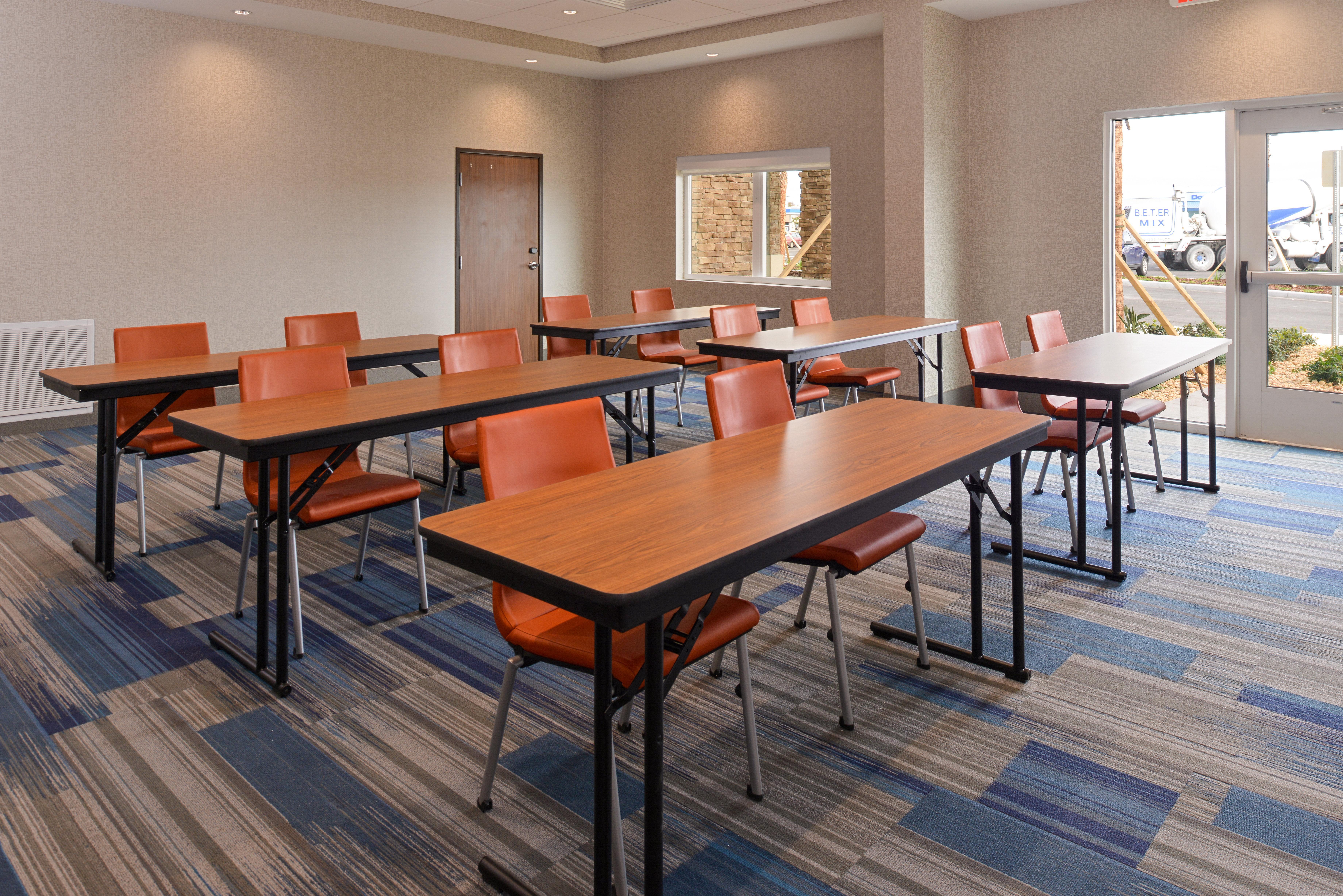 Holiday Inn Express & Suites Trinity By Ihg Buitenkant foto